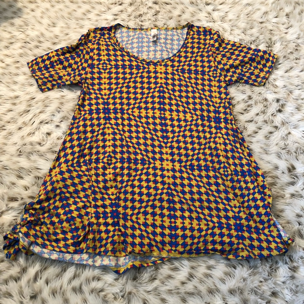 Lularoe Perfect Tee Geometric print